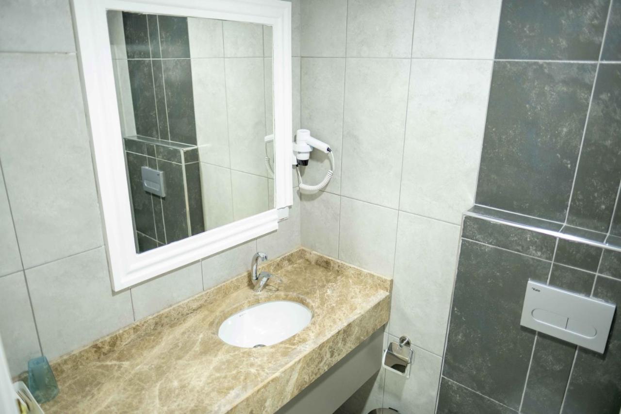 Tamara Business Otel Antalia Esterno foto